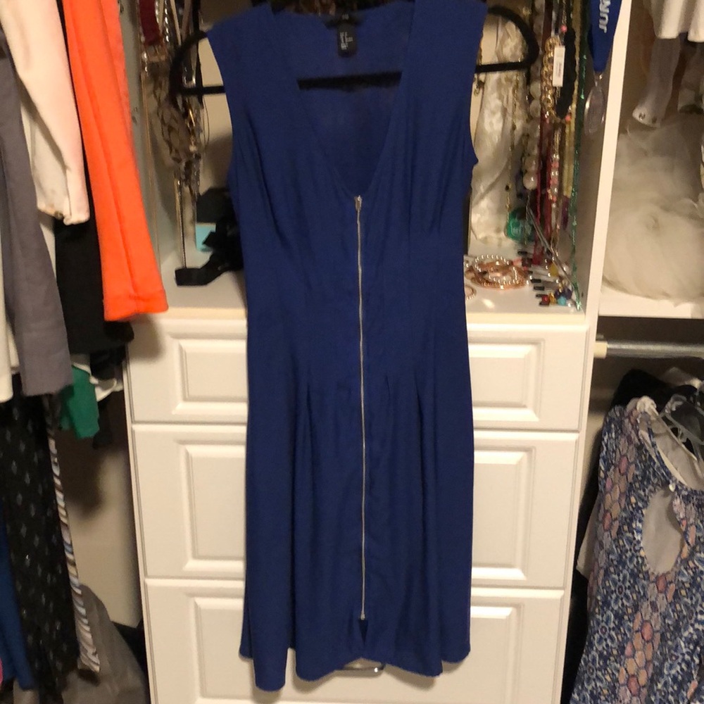 Stretchy and silky H&M blue dress
